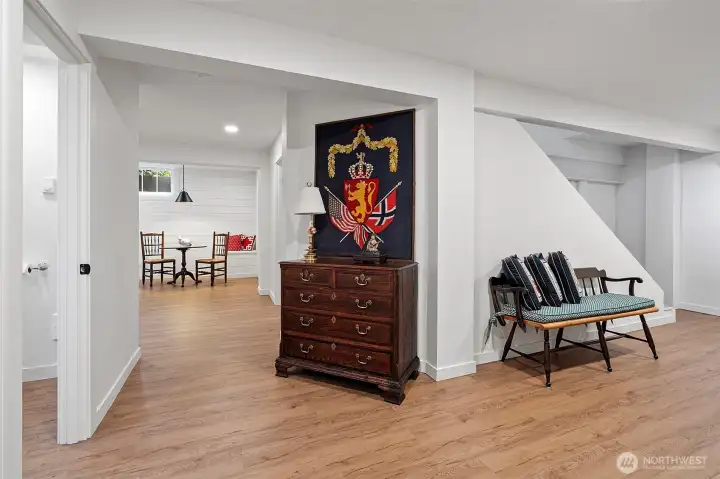 Lower level landing: the good just keeps getting better, with spaces that promise more to love at every turn.