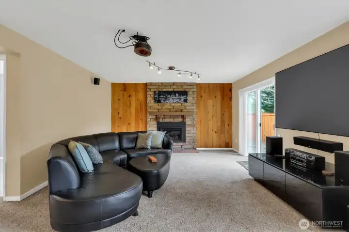 Gas masonry fireplace.