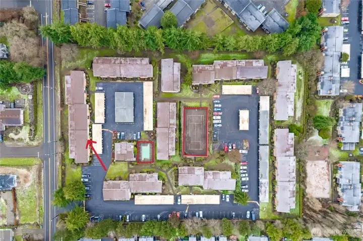 Aerial-Condo J202, swimming pool, basketball court