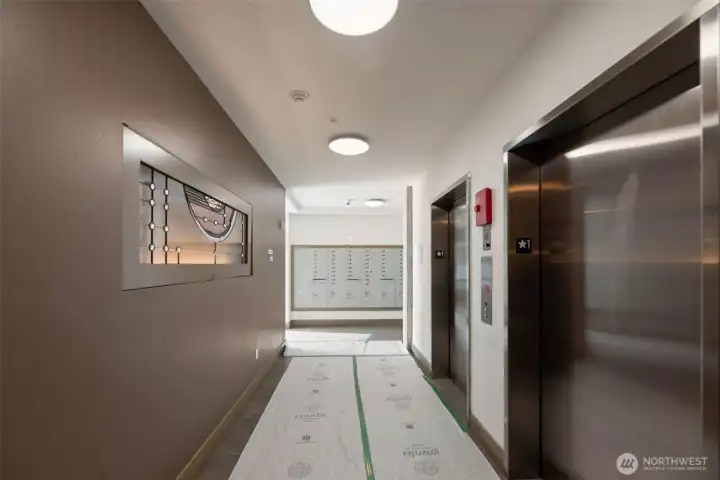 Well maintained complex with double elevators