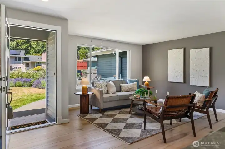It's such a welcoming and great room space for gathering and entertaining. It's such a welcoming and great room space for gathering and entertaining.