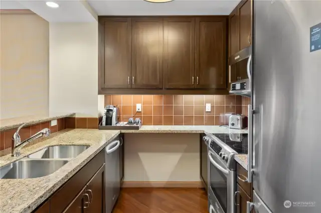 Well-appointed kitchen for your cooking and hosting needs.