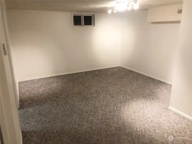 Unit B - living room before tenants