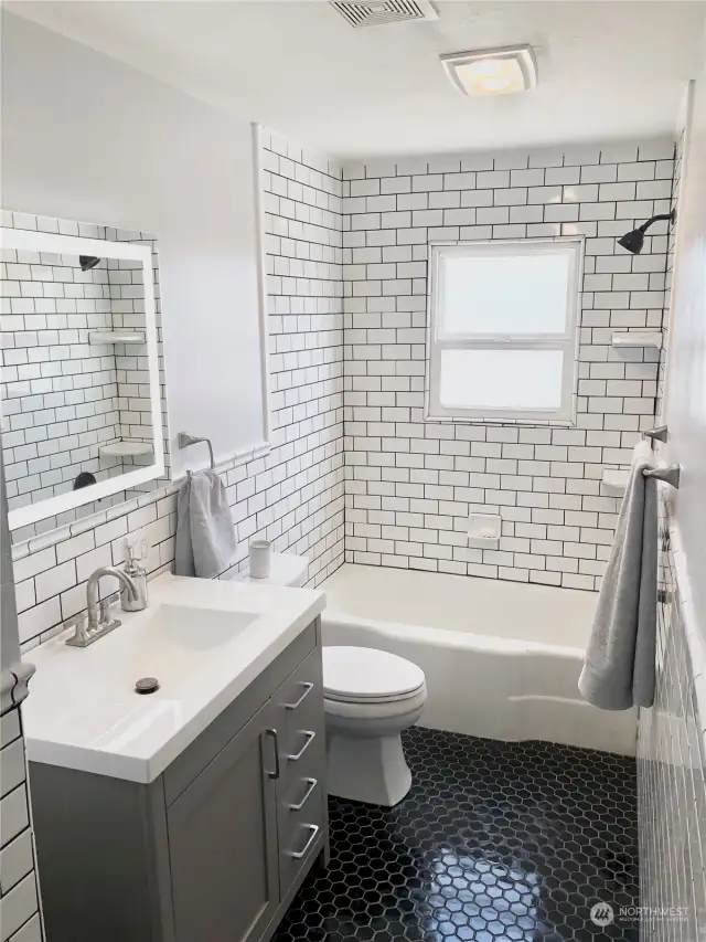 Unit A - updated bath before tenants