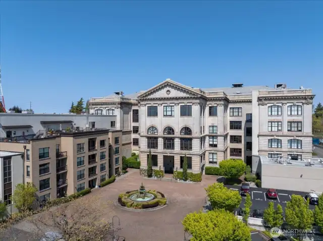 Grand Courtyard Entrance Featuring Fountain