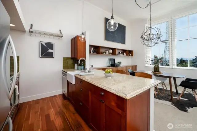 Bright Kitchen with Generous Overhead Storage