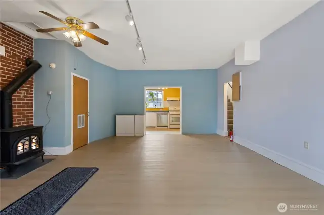 2nd living room