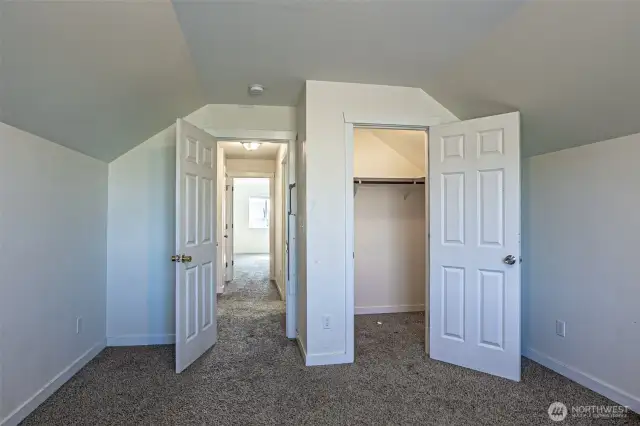 Upper Bedroom #4