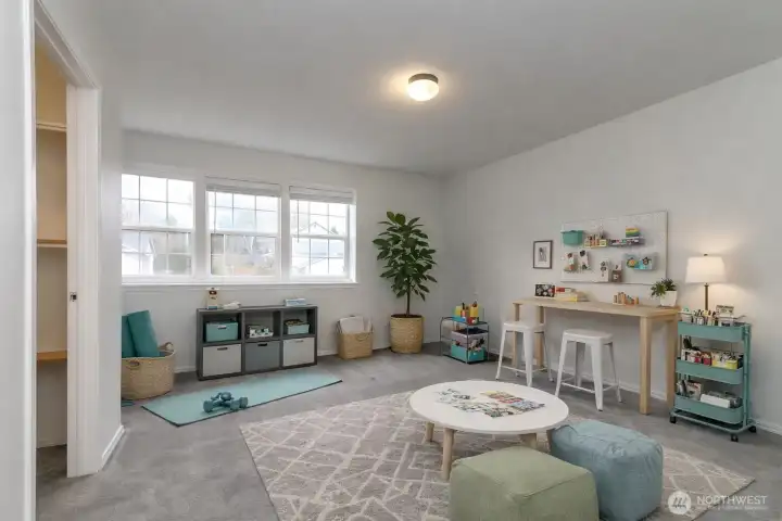 Bonus room (virtually staged)