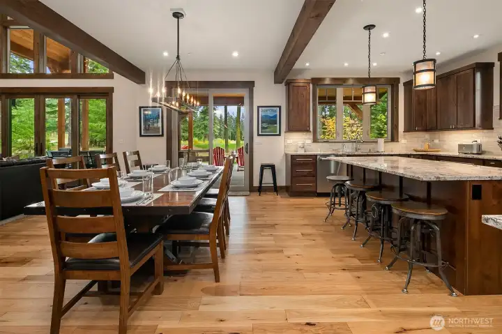 Plenty of seating at dining table and kitchen island
