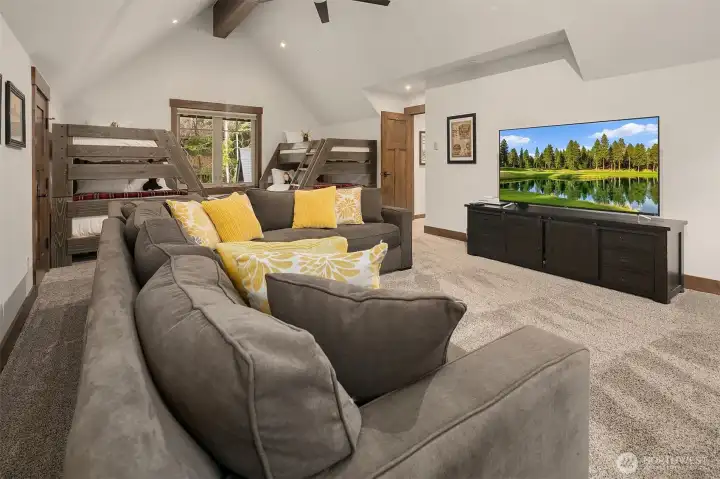 Oversized bonus room