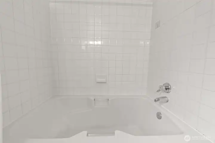 Huge soaking bath in master bathroom