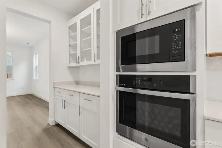 Photos are of another Donovan Plan. Colors and finishes may vary.