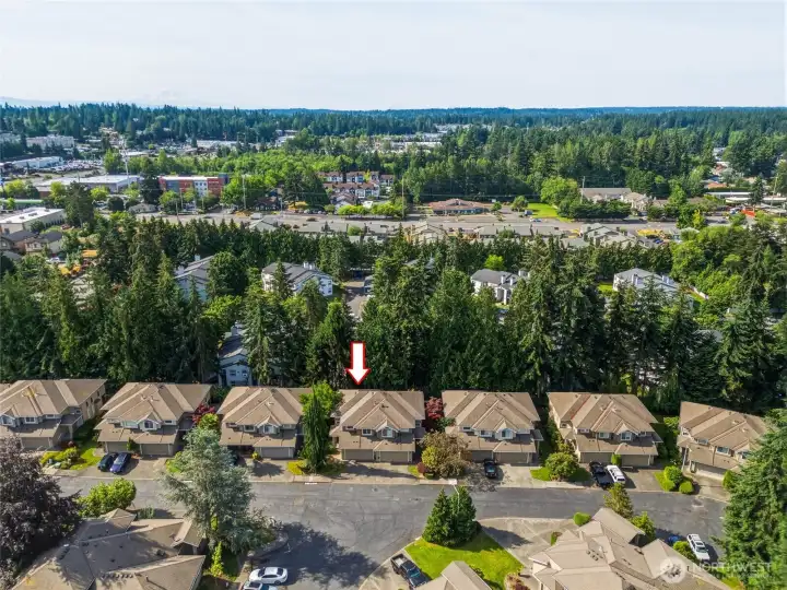 Convenient access to shopping, dining, and major commuter routes.