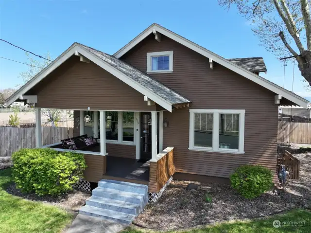Historic 1928 Craftsman move in ready!