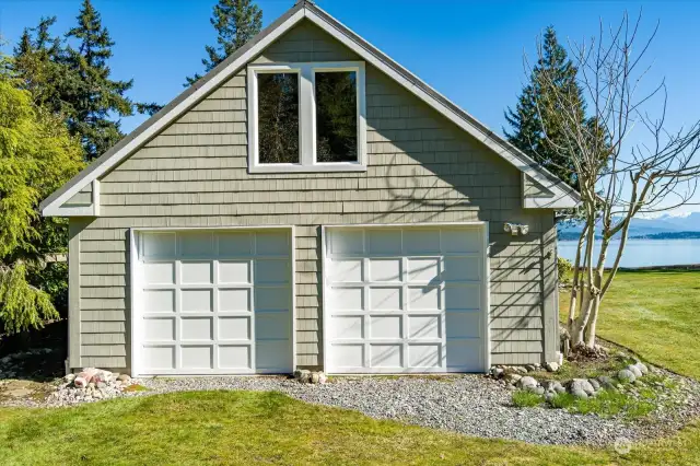 Beautiful garage