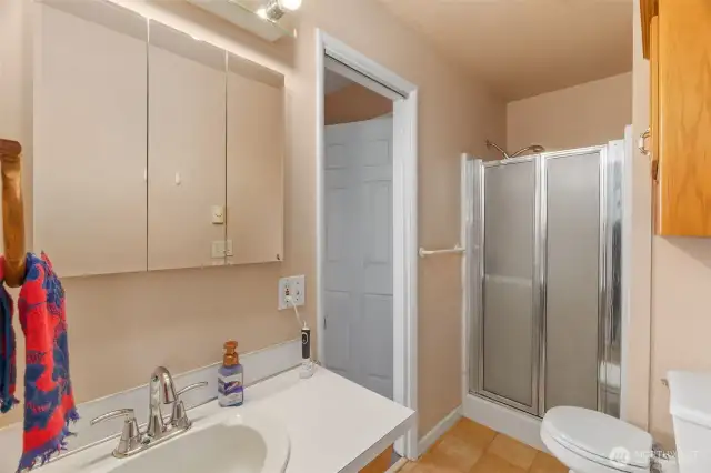 Primary bath
