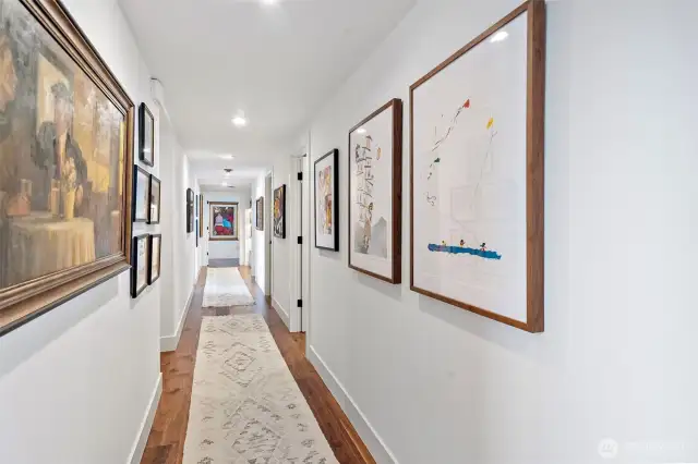 Hallway leading from the entrance to bedrooms.