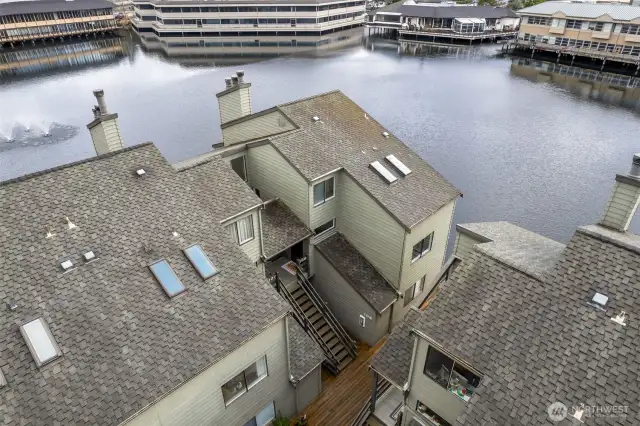 Private, top 2-story, end unit