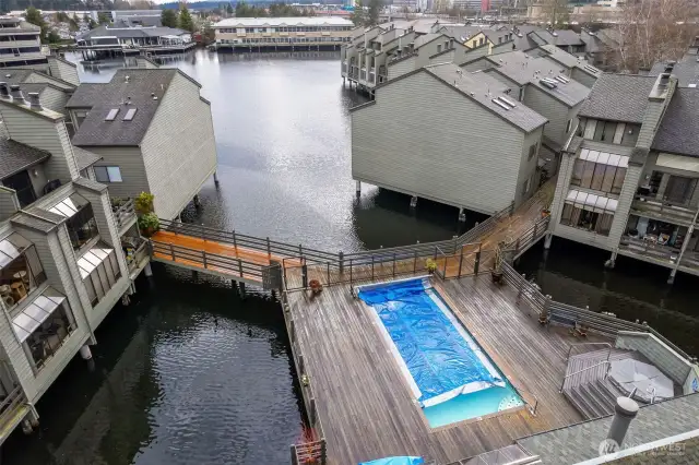 Enjoy the outdoor pool, hot tub, sauna and clubhouse