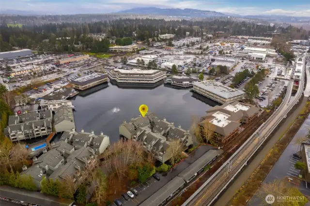 Perfectly located close to shopping, dining, light rail & freeways, yet you feel like you are on an eternal holiday