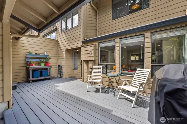 Private retreat-like entry with space to garden