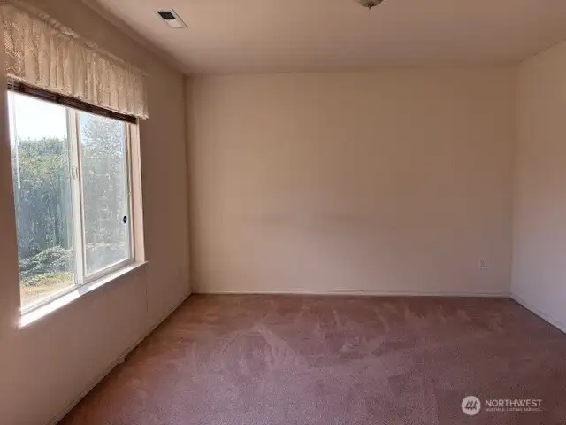 ADU bedroom has walk in clost