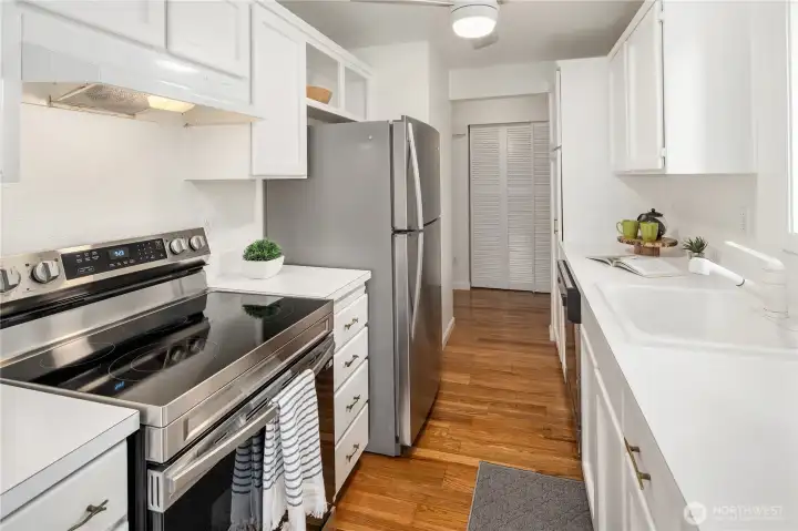 Kitchen with new Samsung electric range