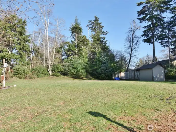 Cleared and Level Lot w/ water, sewer, power.