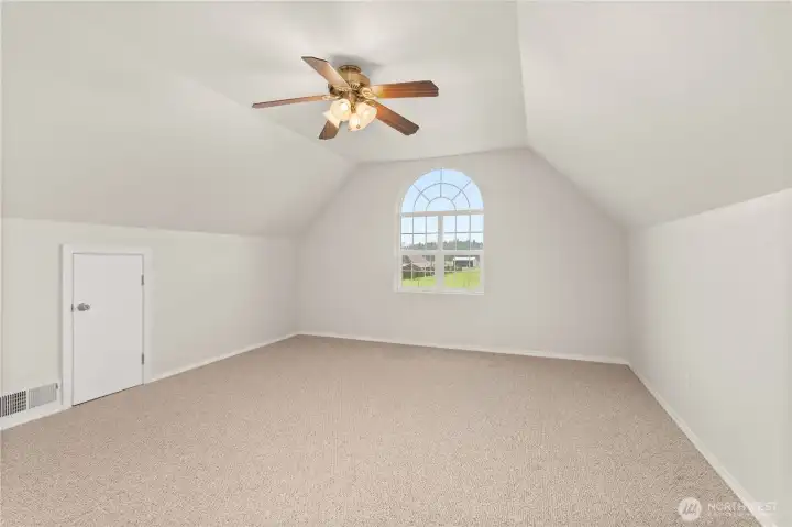 Bonus room