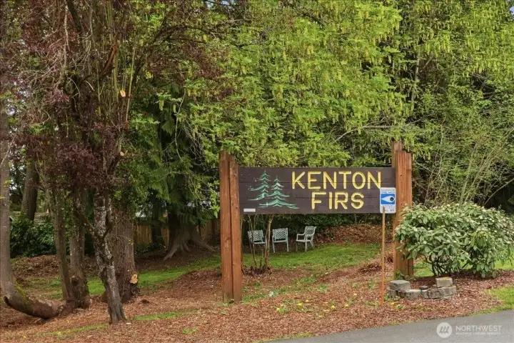 Kenton Firs - own your own land - no monthly space rent or age restrictions on this unit! Welcome home!