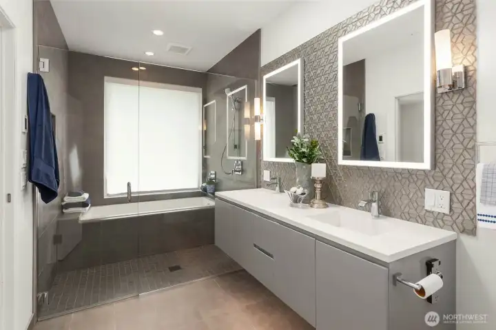 Main floor primary bath