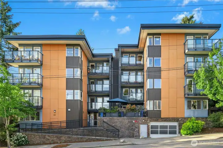 The Azul Flats is a pet friendly community with secure garage parking and a 'very walkable' Walk Score of 89.