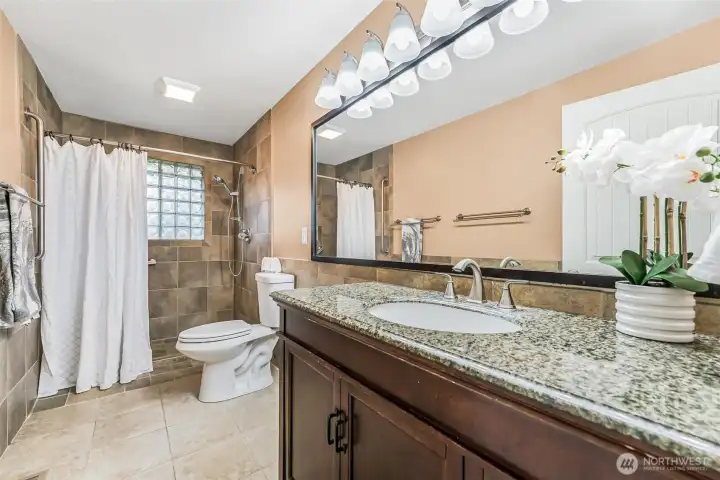 main bath upstairs