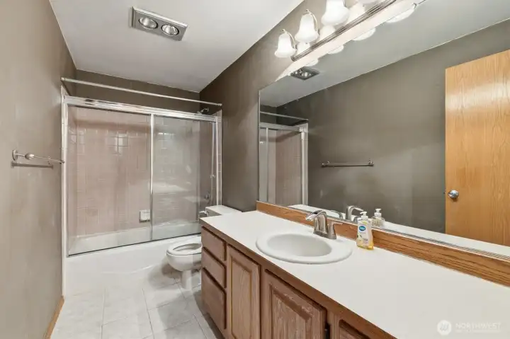 Main Bathroom