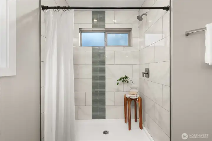 Walk in shower in primary bathroom--wow! Walk in shower in primary bathroom--wow!