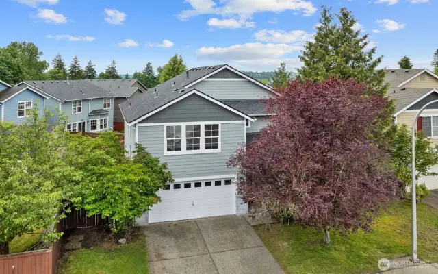 This home is located within Liberty Ridge in Renton, a vibrant community equipped with sports courts, playgrounds, parks, and trails.