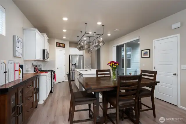 Plenty of room for dining area