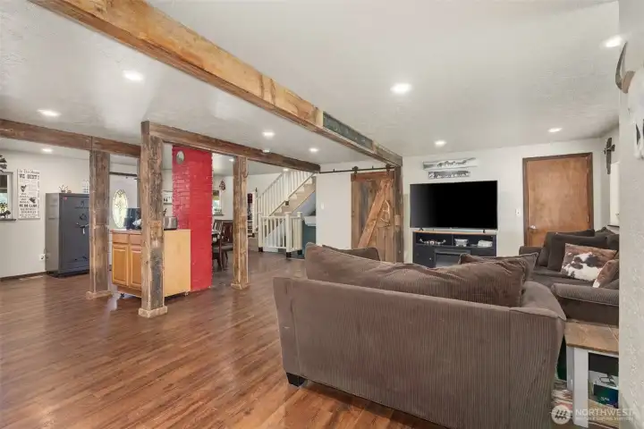 Open floor plan is amazing and gives room to entertain.