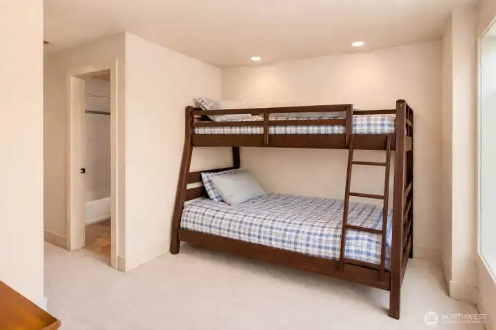 Virtually staged with bunk beds!