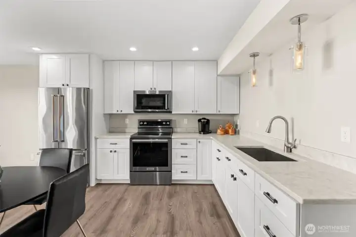 Tons of prep, space and storage