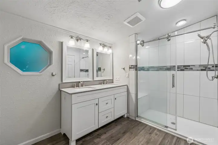 Bathroom off primary