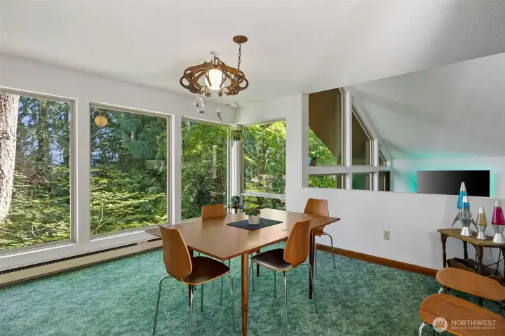 Tree house feeling from the dining room