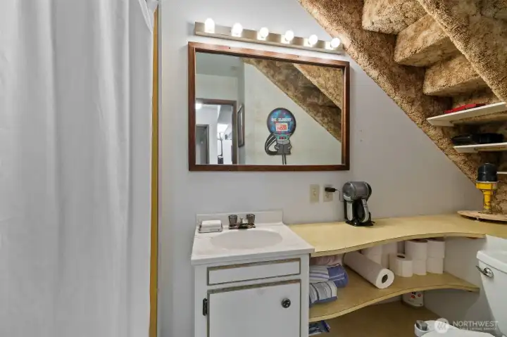 3/4 bath off the  2 bedrooms, Kitchenette and family room.