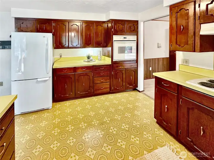 All appliances stay!