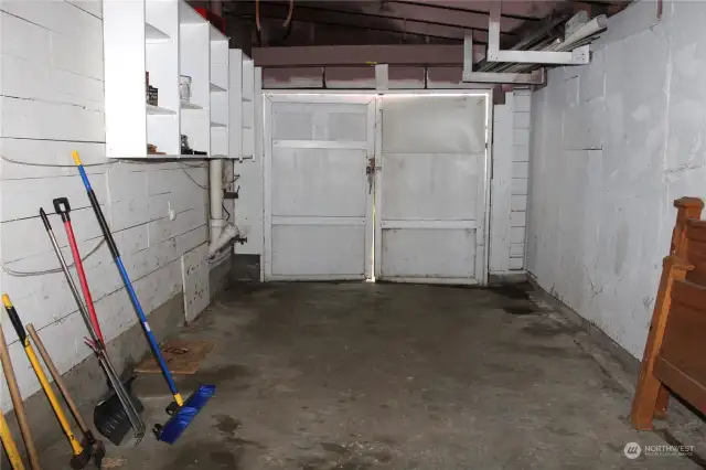 Garage - 1st Parking Space.