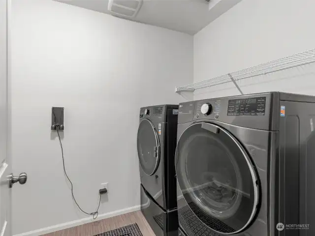 New 2021 Washer and Dryer are included