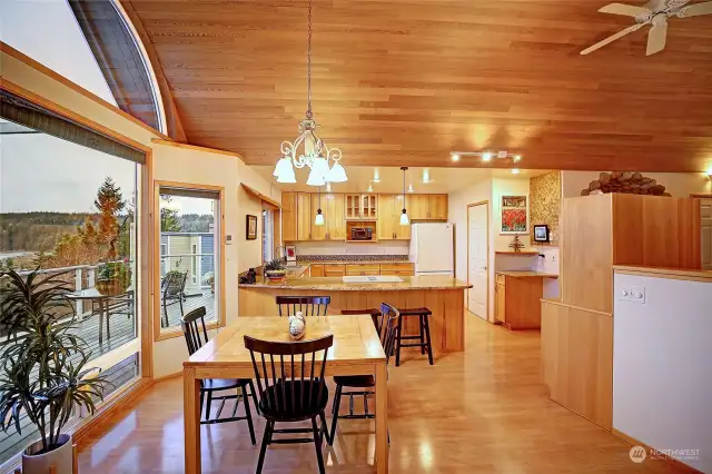 Dining area with great views..