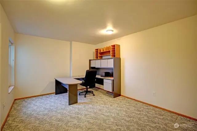 Lower bedroom 2..