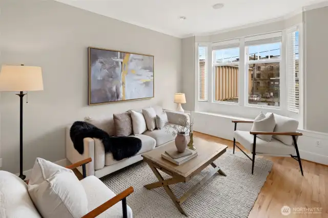 A cozy space that effortlessly blends classic elegance and everyday comfort—ideal for gathering or relaxing.